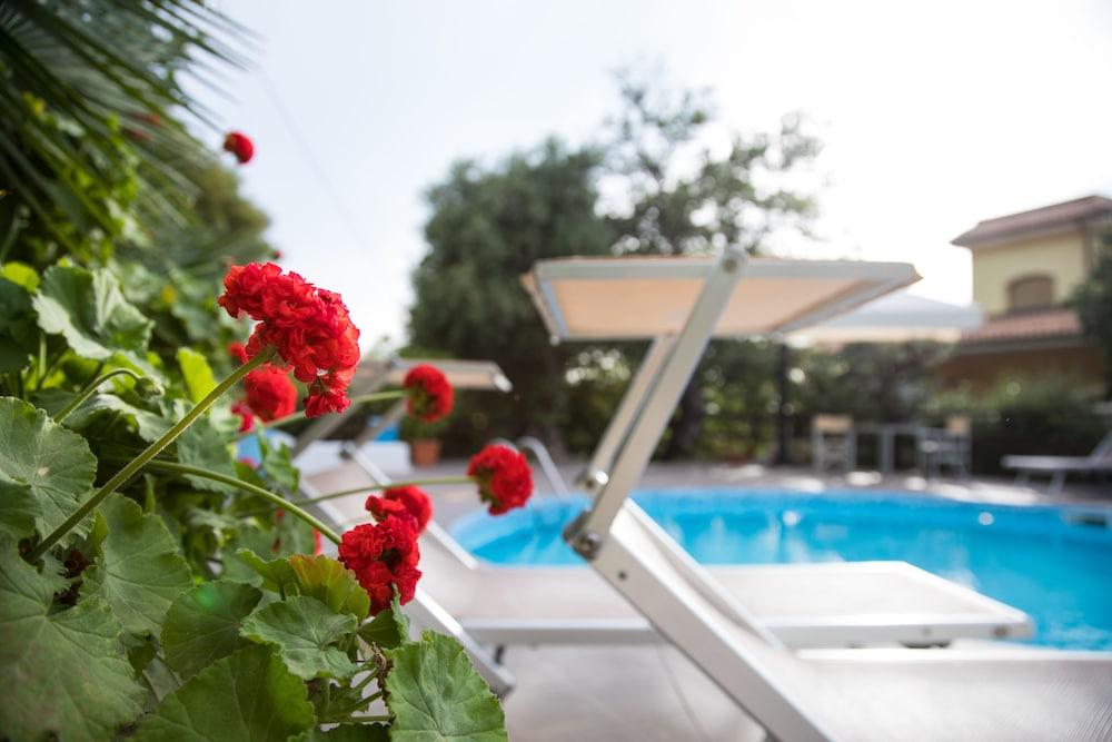 Hotel Cannamele Resort パルゲリーア エクステリア 写真